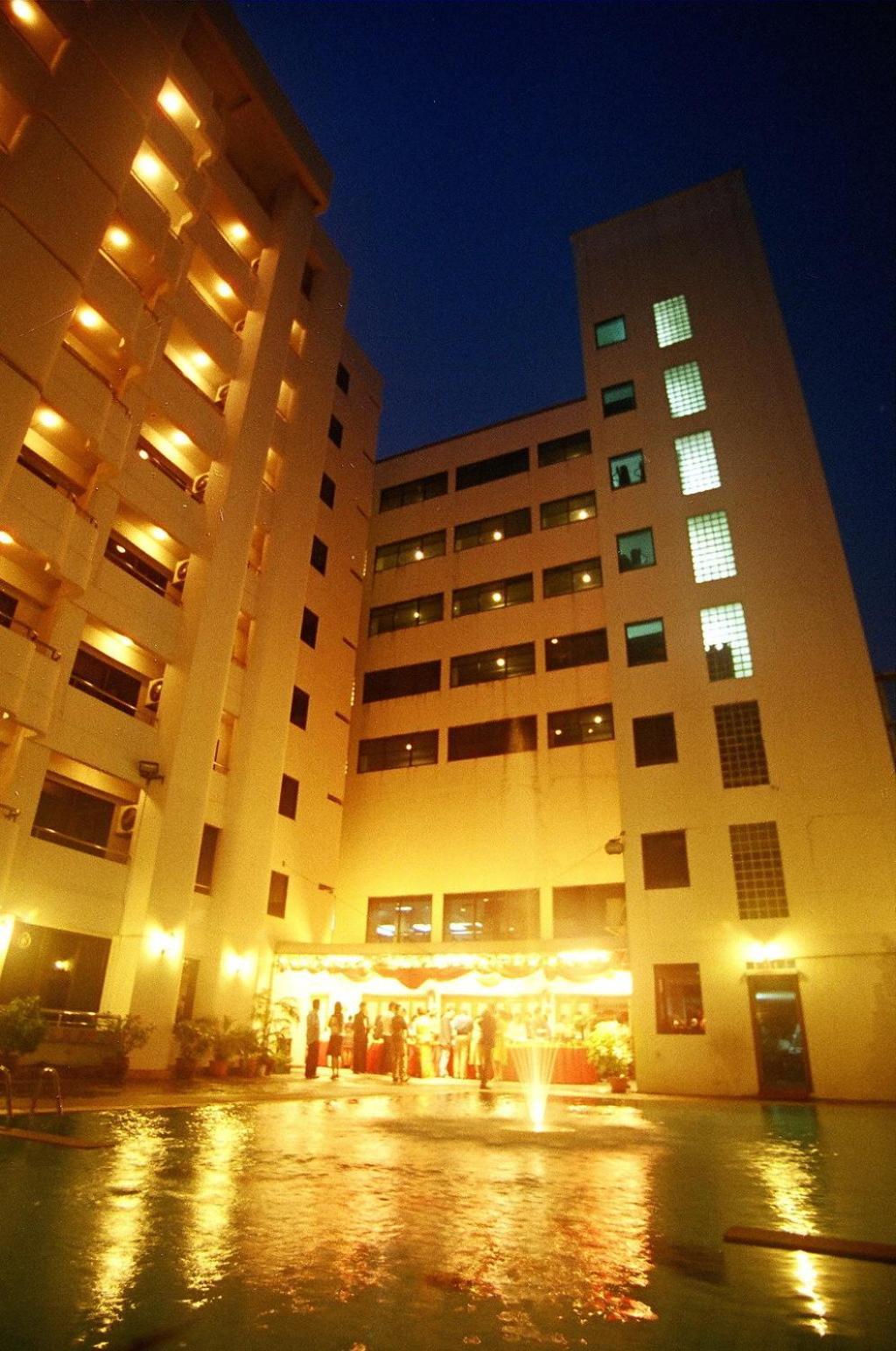Ebina House - Sha Extra Plus Bangkok Exterior photo